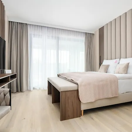 Your Holidays Infinity A227 * 米兹多洛杰